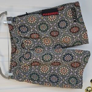 PLEASURES COFFER SHORTS